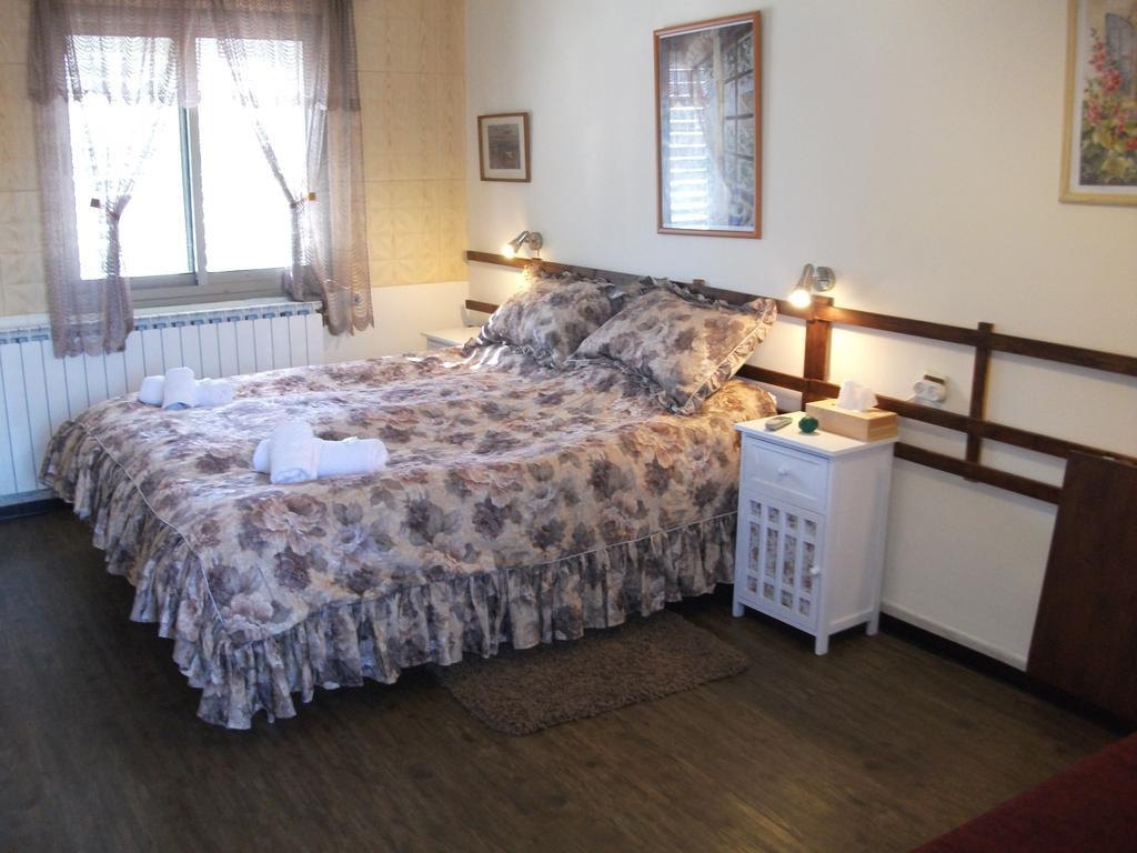 Safed Inn Екстериор снимка