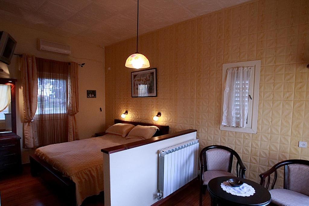Safed Inn Стая снимка
