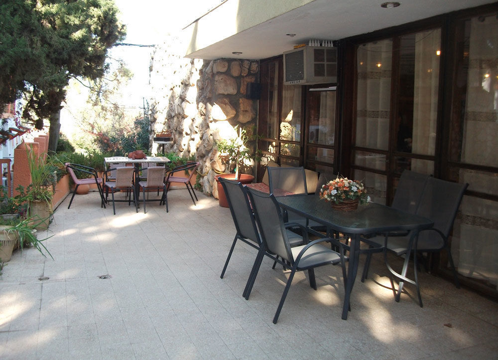 Safed Inn Екстериор снимка