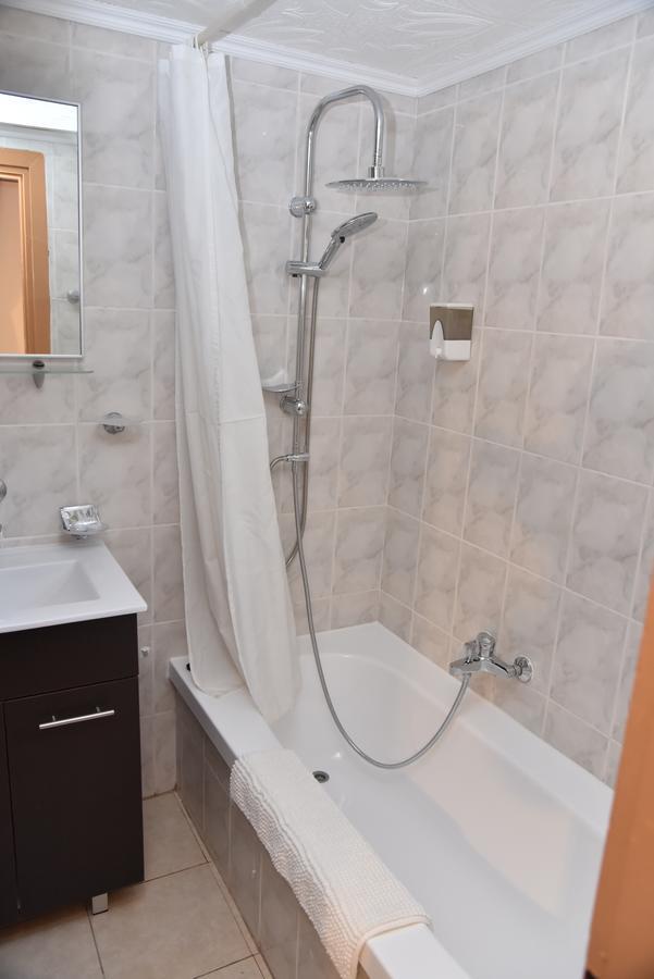 Safed Inn Екстериор снимка