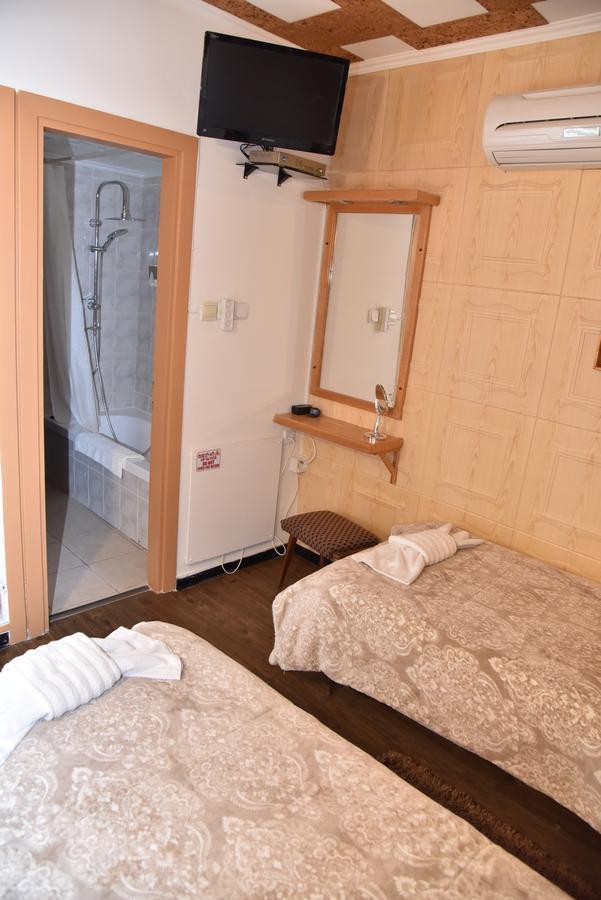 Safed Inn Екстериор снимка